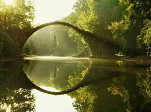 A szászországi Rakotzbrücke – Mesebeli látvány!