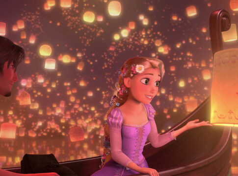 Te is lehetsz Aranyhaj a világító lámpások között sétálva!