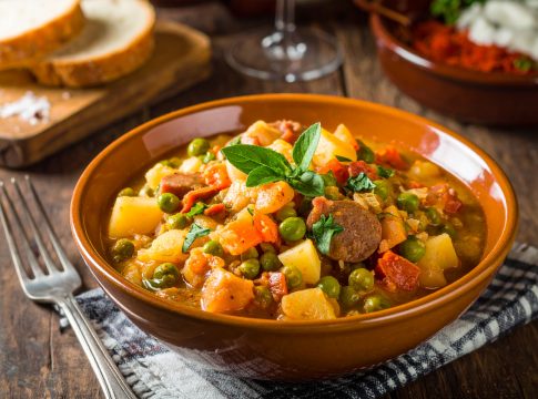 A legfinomabb Zöldborsópörkölt recept, ahogy a nagyi készítette