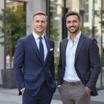 klasszikus-ferfi-oltony-vagy-smart-casual-oltozkodesi-szabalyok-2025-ben